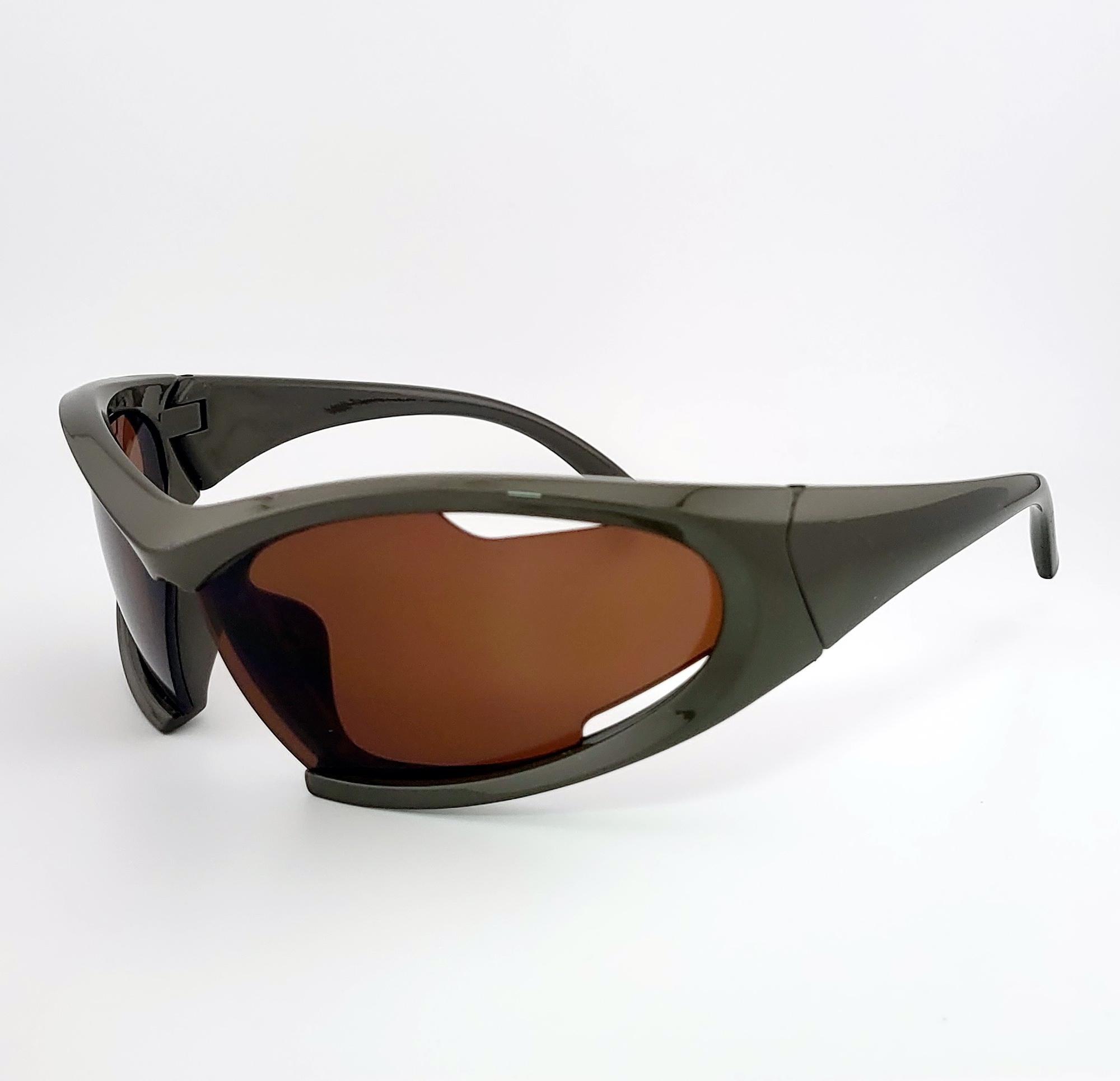 สีน้ำตาล