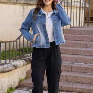 New Fashion Cheap Price Women Denim Jean <b>Jackets</b> Factory Direct Sale Best Price Women Denim <b>Jackets</b> Made in Pakistan - Product Image 3