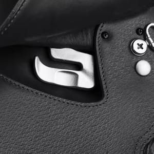 Montar a caballo de alta calidad de cuero puro y sillín de doma de caballo antitranspirable para caballos usando instrumentos - Product Image 4