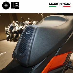 Adesivi Protettivi 3D su Misura per Scooter Kymco DTX 360 125 300 350, Logo Tipo Bullone con Uso Decorativo - Product Image 3