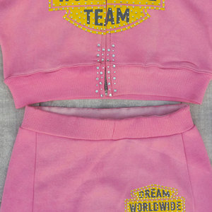 Conjunto Deportivo de 2 Piezas para Mujer, Sudadera Corta con Capucha y Pantalones Cortos, 100% Algodón, Estilo Urbano, para Invierno - Product Image 4