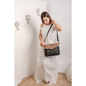 Luxurious 100% Genuine Leather <b>Shoulder</b> Bag for Women Single <b>Strap</b> Embroidery Decoration Portable Directly Sourced from India - Product Image 2