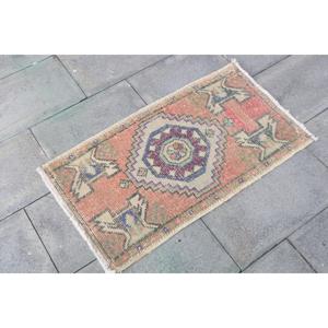 Petit tapis turc 1,6x2,9 pieds, tapis en laine rouge camouflage vintage - Product Image 3