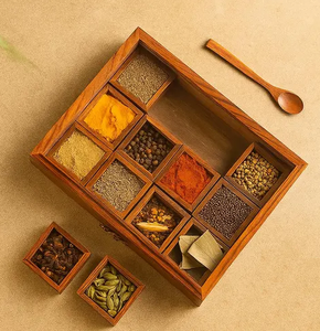 Boîte à épices compacte en bois avec compartiments individuels pour le sel, le poivre, l'origan, le thym et autres condiments - Product Image 3