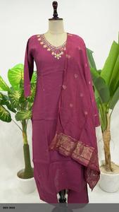 Indien ethnique mousseline longue Kurti pantalon Dupatta costume femmes mariage Festival Pooja travail manuel robe de mariée traditionnelle robe Diwali - Product Image 4