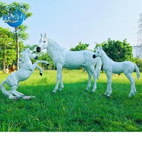 Sculpture de cheval grandeur nature en fibre de verre pour jardin et parc, à vendre