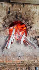 Bâtonnets de charbon de bois de lychee Binchotan de qualité supérieure, longue durée, haute chaleur, bois dur, frêne blanc du Vietnam, haute teneur calorique pour grillades et barbecue - Product Image 6