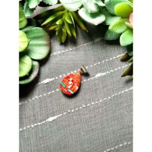 Pendentif Spencer multi-pierres et argent sterling par Pearline Gift avec technologie d'incrustation à sertissage clos - Product Image 4