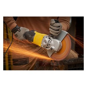 Amoladora Angular Stanley FATMAX FMEG225VSQS de 1100W con Diámetro de 125mm - Product Image 3