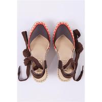 Espadrille fermée à talon compensé haut