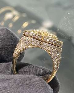 Bague de fiançailles hip-hop pour homme en argent sterling 925, sertie de moissanite VVS de 7,00 carats, or blanc, pavé, coupe baguette - Product Image 2