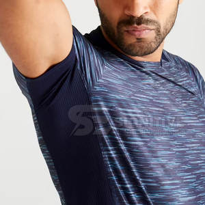 T-shirt de sport pour homme, conçu pour l'entraînement en salle de sport, avec un tissu doux au toucher et une flexibilité maximale, t-shirt de sport pour homme - Product Image 4