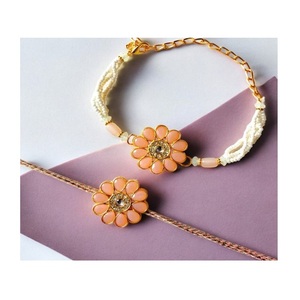 Pulseras Rakhi personalizables de alta calidad perfectas para regalos corporativos disponibles al mejor precio - Product Image 1