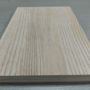 Madera de fresno blanco alemán para pisos de madera maciza y producción de parquet con excelente dureza y vetas atractivas - Product Image 3