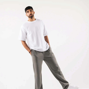 T-shirt en jersey surdimensionné personnalisé pour hommes Hip Hop Streetwear Style Tissu respirant à manches courtes Col en O Mode OEM - Product Image 1