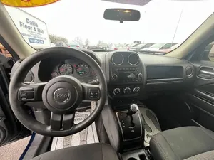 JEEP PATRIOT SPORT 2013 D'OCCASION CÔTÉ GAUCHE/CÔTÉ DROIT - Product Image 6