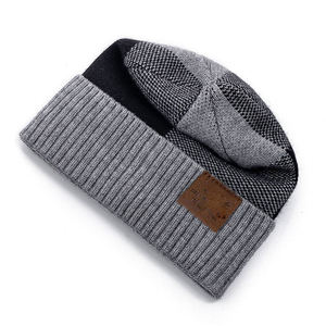 Gorro Bordado en 3D con Opciones de Color Personalizadas, Diseño de Punto Suave para Estilo Urbano, Marca y Uso en Clima Frío - Product Image 4