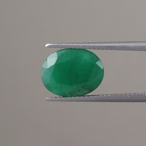 Esmeralda Natural Certificada por IGI, Gema Suelta al por Mayor, 6.25 Quilates, Corte Ovalado 13x10mm, Verde Premium, Encerado/Aceitado, para Joyería - Product Image 1
