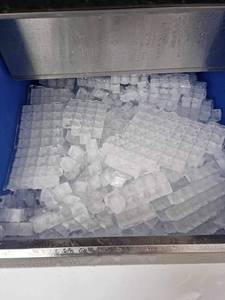 Máquina de hielo de 33 libras, máquina de hielo en cubos de acero inoxidable con filtro de agua, conector de rosca interna, tapa negra - Product Image 6