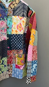 Chaqueta Acolchada de Algodón Estampada a Mano Multicolor para Mujer, Chaqueta Corta de Retazos, Abrigo de Invierno Hecho a Mano, Chaqueta de Estilo Bohemio - Product Image 3