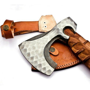 Conception personnalisée de qualité industrielle forgée à la main Tomahawk Axe Sharp Edge Haute qualité Camping Chasse Exportateur Pakistan Fabricant - Product Image 4