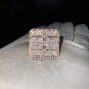 Anillo de campeón de lujo Lab Grown Baguette Diamonds Unisex Iced Hip Hop Pinky Championship Ring Chapado en oro Plata de ley para - Product Image 6