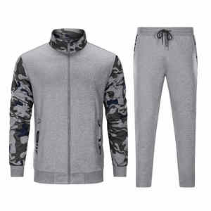 Chándal de hombre con contraste de color de último diseño hecho a medida, precio al por mayor, conjunto de Jogger transpirable de calidad superior para hombre a la venta - Product Image 1