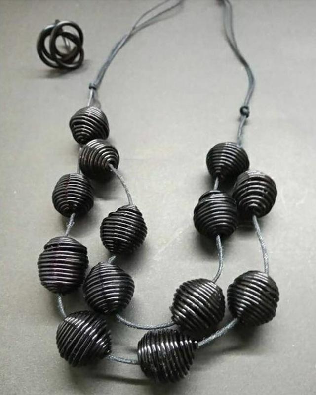 ตามที่แสดง