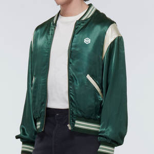 Blouson bombardier en satin Améliorez votre style streetwear avec un blouson bombardier en satin élégant - Product Image 2