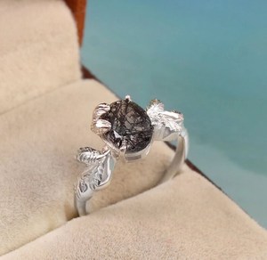 Anillo de compromiso de Cuarzo rutilado negro con diseño de hoja inspirado en la naturaleza, Plata de Ley 925 sólida, joyería fina para mujer y niña, venta al por mayor - Product Image 1