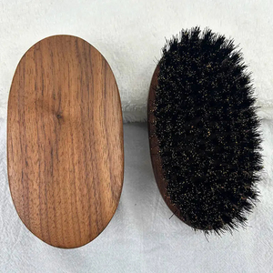 Brosse à barbe en bois avec poils de cheval et nylon, design écologique pour l'entretien masculin - Product Image 6