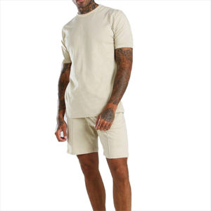 Chándal deportivo de verano de manga corta informal con estampado personalizado para hombre, conjuntos de gemelos con camiseta de tendencia, pantalones cortos, servicio OEM disponible - Product Image 1