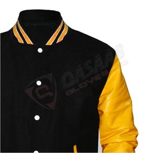 Veste universitaire en laine légère noire avec manches en cuir véritable jaune, respirante, à imprimés lettres, couleur unie - Product Image 5