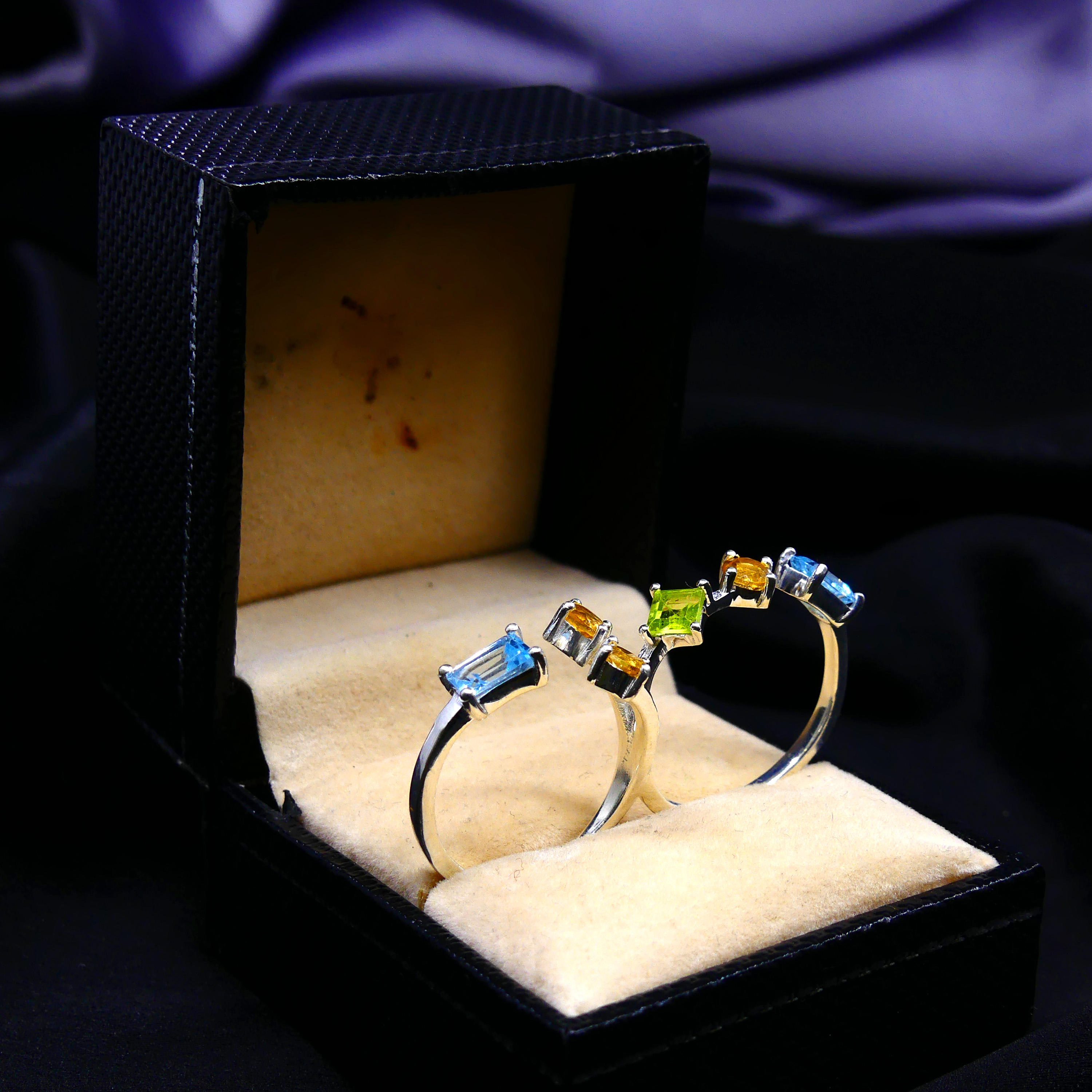 สีเหลือง