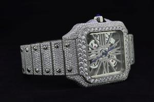 Nouvel arrivage Montre carrée de luxe en acier inoxydable Style antique de haute qualité Squelette entièrement glacé Moissanite Diamant Analogique unique - Product Image 4