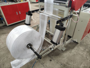 Máquina DFR600 para Fabricar Bolsas Tipo Camiseta de Plástico PE con Termosellado, Corte en Caliente y Sellado Inferior - Product Image 5