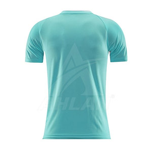Maillot de football au design unique personnalisé, matière respirante de haute qualité, fabriqué au Pakistan - Product Image 2