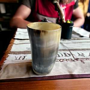 Personalizado exquisito Vintage oso bebiendo Koi taza hecha a mano cuerno Natural corto antiguo tallado estilo Animal negocio perfecto - Product Image 3