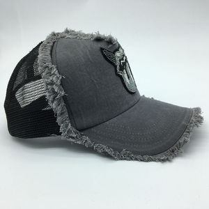 Casquette de camionneur en maille dobby sportive au design personnalisé avec strass, tissu respirant et imperméable, haute qualité, couleurs et logo personnalisables - Product Image 3