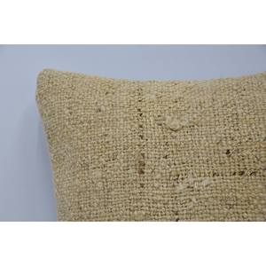 Oreiller patchwork Kantha en laine beige 16x16 pouces Design bohème rustique avec motif floral brodé vintage pour la maison ou le canapé - Product Image 2