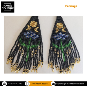 Boucles d'oreilles Lune et Hydragea perlées avec des glands brodées à la main de qualité incroyable à vendre - Product Image 5