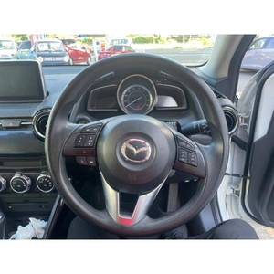 Mazda Demio Mazda2 2015, Auto Compacto con Volante a la Derecha - Product Image 4