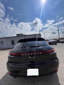 Usado Clean 2021 Porsch-e Macan - Product Image 6