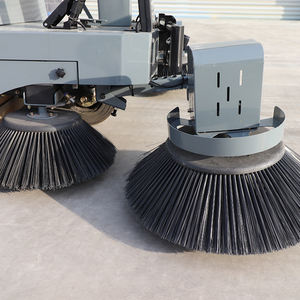 ماكينة كنس للركوب لمواقف السيارات والمستودعات _ الطرق الكهربائية الفعالة من حيث التكلفة - Product Image 4