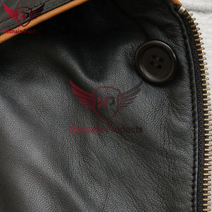 Veste d'hiver de qualité supérieure Doublure luxueuse en satin Nouveau design Manteau en cuir avec plusieurs poches Chemise High Street - Product Image 4