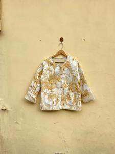 Veste matelassée en coton fleuri fait à la main réversible Boho manteau bloc impression Festival vêtements d'extérieur femmes cadeau de noël pour les proches - Product Image 5