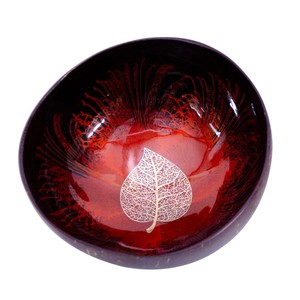 Cheap Price Lacquered <b>Coconut</b> <b>Bowl</b> with Leaf Design Eco Friendly <b>Coconut</b> Shell <b>Bowl</b> For Natural Home Decor Gift - Product Image 1