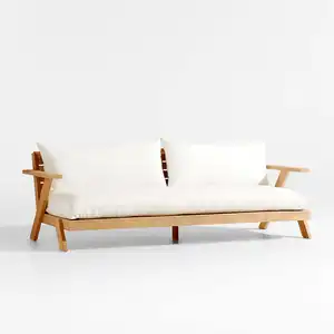 珍妮柚木户外沙发户外家具系列将传统工艺与强大的线条结合在一起。