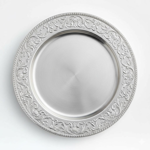 Plateau en argent de style antique, plateau de service en métal gravé orné, sous-assiettes pour la décoration de la maison et le service au meilleur prix - Product Image 4