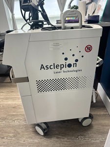 Sistema facial de tratamiento Cartessa SkinWave 2022 con pieza de mano Aqua, pieza de mano de pulso eléctrico y pieza de mano de doble elevación - Product Image 4